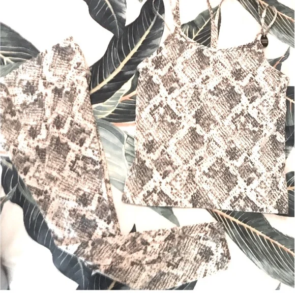 Snake Print Bra Tank - Picture 6 of 6